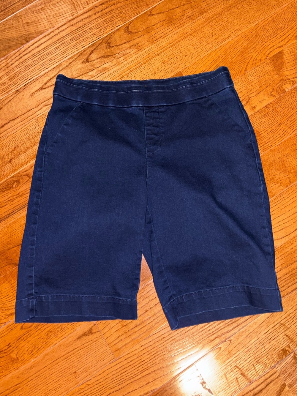 Lee Women's Navy Flat Front Stretch Shorts